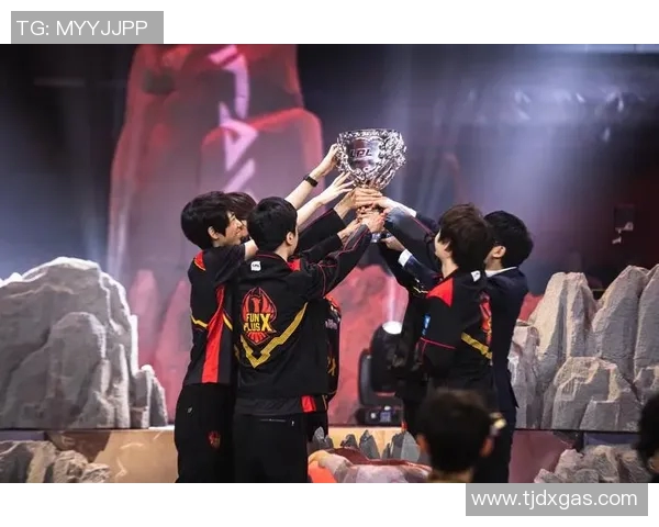 深入分析FPX在和平精英总决赛中的战术意识与团队协作能力